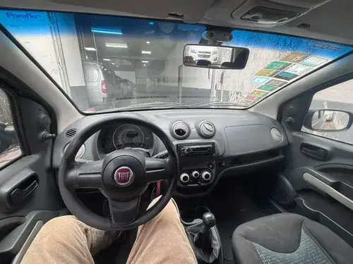 Fiat Uno 1.4 Attractive 2011