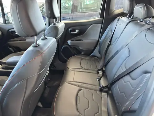 Jeep Renegade 1.3T Sahara At6 Fwd 2026