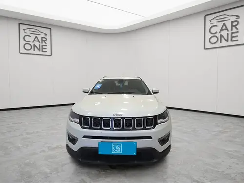 Jeep Compass 2.4 LONGITUDE AT6 4X2 L18 2020