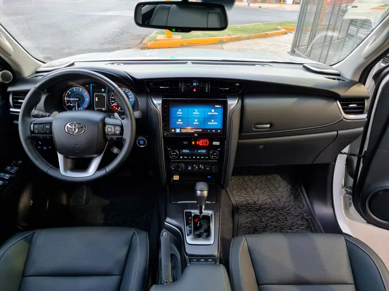 Toyota SW4 SRX 2026
