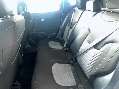 Jeep Renegade 1.3T Altitude At6 Fwd 2026
