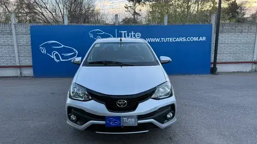 Toyota Etios 1.5 Xls At 2021