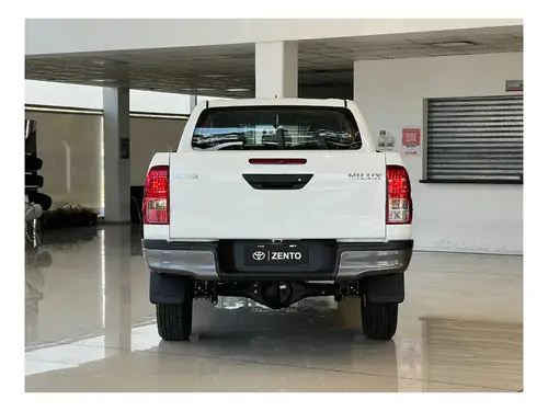 Toyota Hilux Pick-Up 2.4 Cd Dx 150cv 4x4 2026