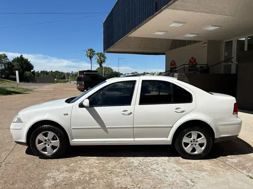 Volkswagen Bora 2.0 Trendline 115cv 2010