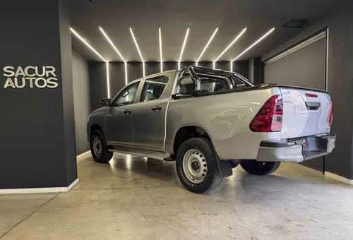 Toyota Hilux L/16 2.4 DC 4X2 TDI DX 2017