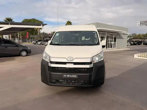 Toyota Hiace 2.8 Furgon L2h2 2023