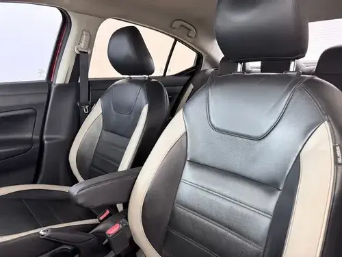 Nissan Versa 1.6 EXCLUSIVE CVT L21 2021