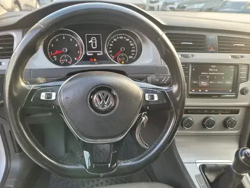 Volkswagen Golf 1.6 Trendline 2016