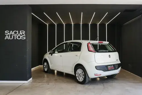 Fiat Punto 1.4 ATTRACTIVE L/16 UCONNECT 2016