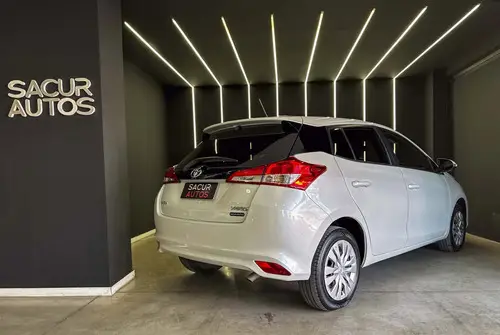 Toyota Yaris XS 1.5 CVT 2025