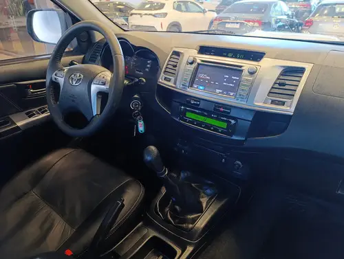 Toyota Hilux Pick-Up 3.0 Cd Srv Cuero 171cv 4x2 2014