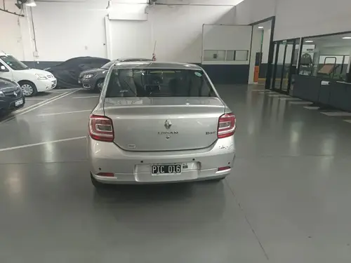 Renault Logan 1.6 Privilege 105cv 2015