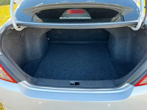 Nissan Versa V-DRIVE PLUS AT 2021