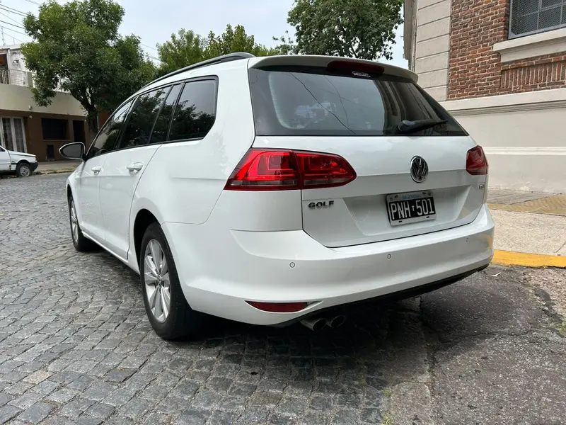 Volkswagen GOLF COMFORTLINE VARIANT DSG BLUEMOTION TECHNO 2016