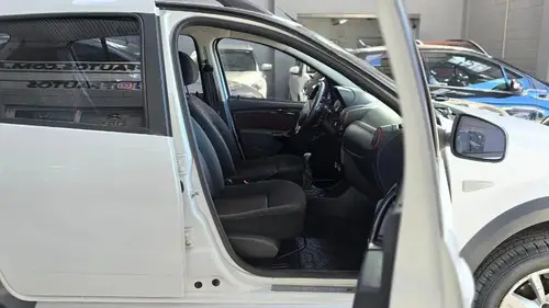 Renault Sandero Stepway 1.6 Privilege Plus 105cv 2013