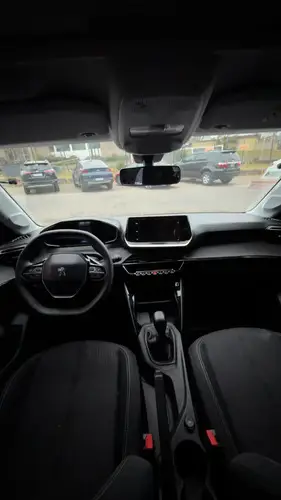 Peugeot 208 1.6 Active 2021