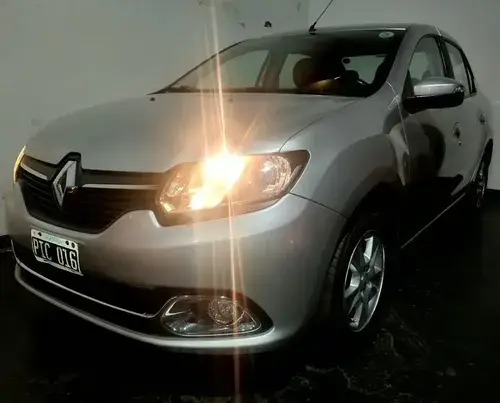 Renault Logan 1.6 Privilege 105cv 2015