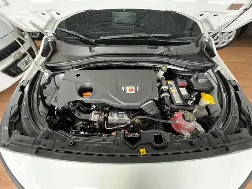 Fiat FASTBACK 1.3 Abarth T270 At6 2025