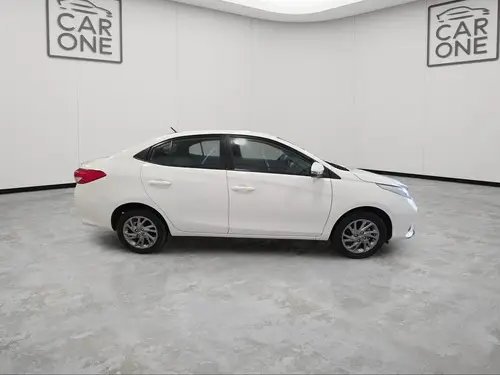 Toyota Yaris 1.5 XLS CVT 4P 2024