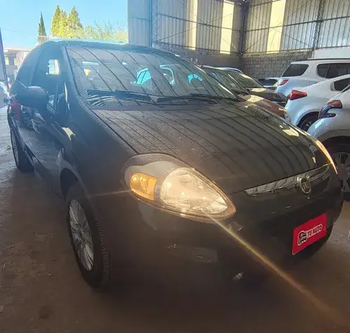 Fiat Punto 1.4 Attractive C/radio Integrada 2015