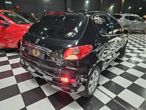 Peugeot 207 1.4 Active 75cv 2013