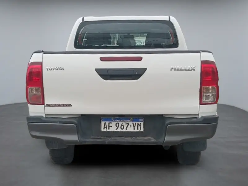 Toyota Hilux 4X4 DC DX 2.4 6MT 2023