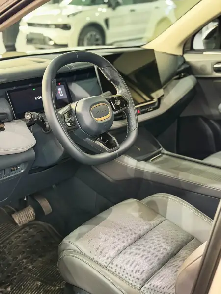 Lynk & Co 06 1.5 T PHEV DHT 2026