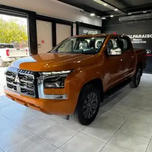 Mitsubishi L200 2.4L GLS 6AT 4WD FULL 2026