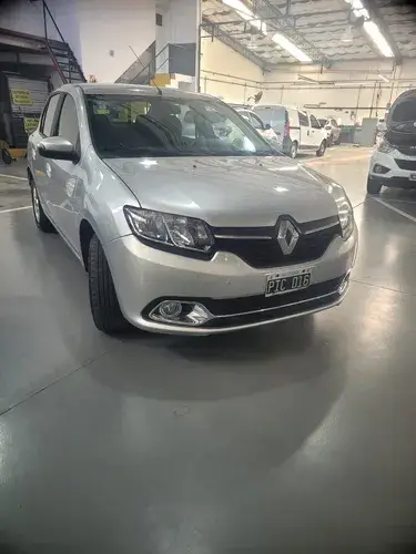 Renault Logan 1.6 Privilege 105cv 2015