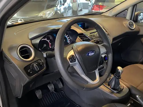 Ford Fiesta Kinetic 1.6 S Plus 120cv 2016
