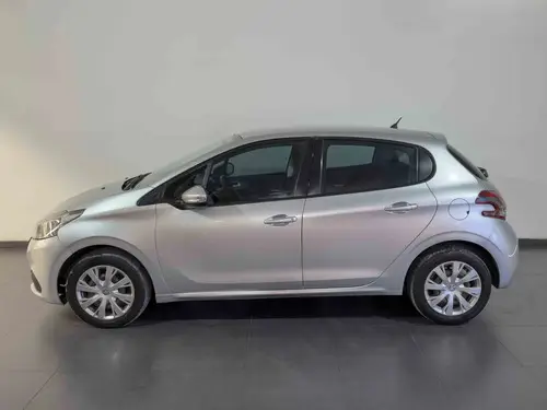 Peugeot 208 1.6 Active 2020