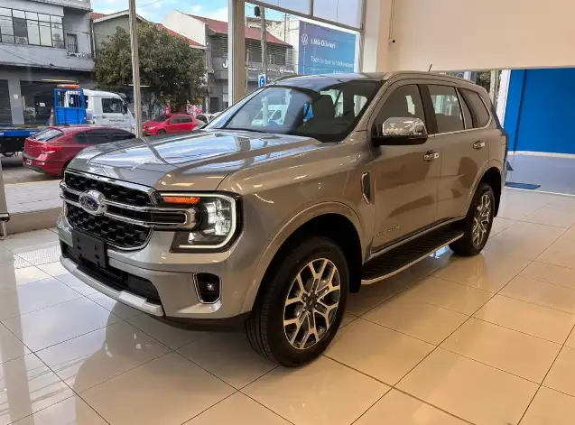 Ford EVEREST TITANIUM 2.3L ECOBOOST GTDi 4X4 2026