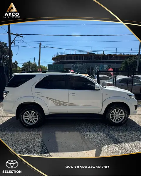 Toyota SW4 3.0TDI D-4D SRV CUERO 4X4 7PLS 2013
