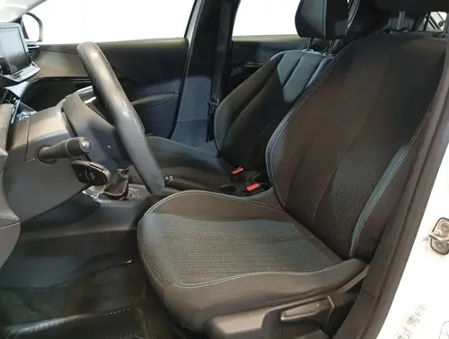 Peugeot 208 1.6 Active 2021