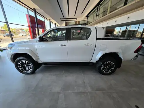 Toyota Hilux Pick-Up 2.8 Cd Srx 204Cv 4X4 At 2026