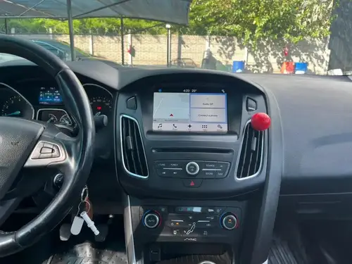 Ford Focus III 2.0 Sedan Se Plus Mt 2017