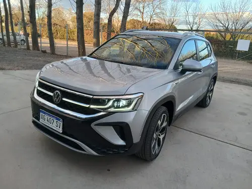 Volkswagen Taos HIGHLINE 250 TSI AT 2024