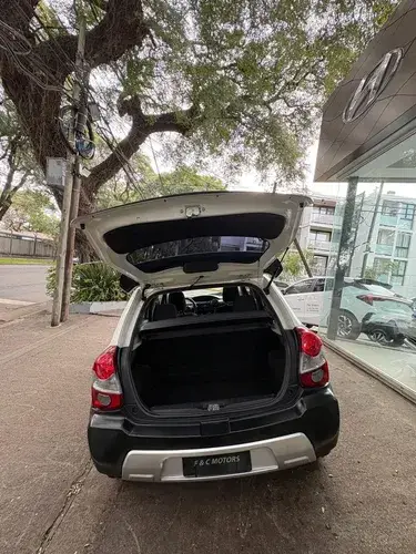 Toyota Etios Cross 1.5 Mt 2014