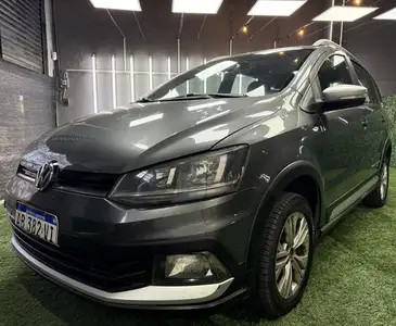 Volkswagen Suran Cross 1.6 Highline 2017