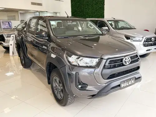 Toyota Hilux Pick-Up 2.8 Cd Sr 204Cv 4X4 2026