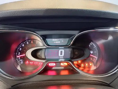 Renault Captur 2.0 Zen 2020