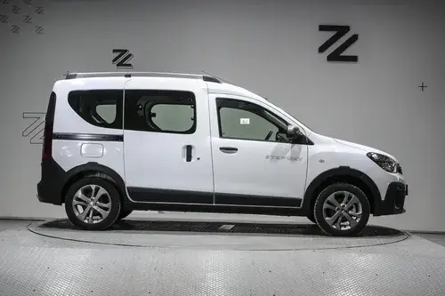 Renault Kangoo Ii 1.6 Sce Stepway 2026
