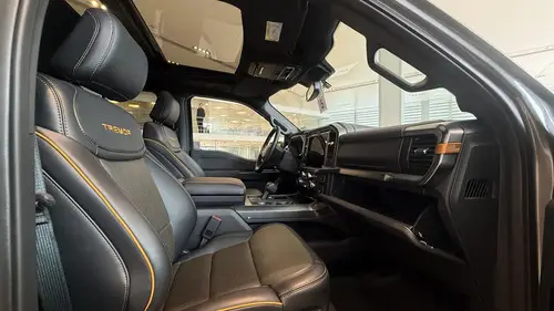 Ford F-150 5.0L V8 Tremor 4X4 At 2026