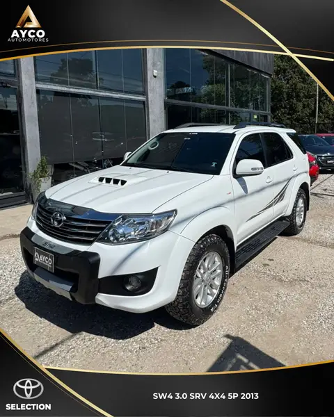 Toyota SW4 3.0TDI D-4D SRV CUERO 4X4 7PLS 2013