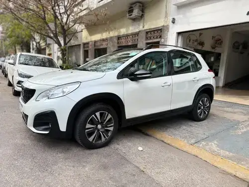 Peugeot 2008 1.6 Feline Tip 2020