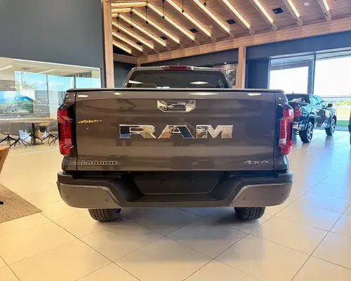 RAM Dakota 2.2Td Laramie 4Wd At8 2026