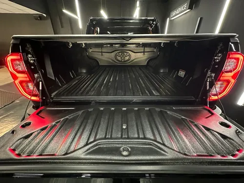 Toyota Hilux 2.8 TDI 4X4 SRX AT6 2024