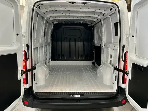 Renault Master 2.3 L1H1 (8M3) 2026