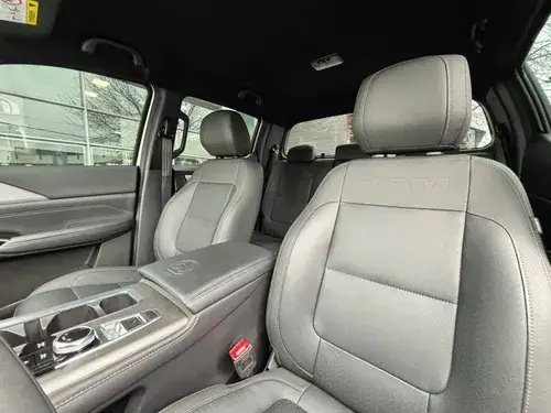 RAM Dakota 2.2Td Laramie 4Wd At8 2026