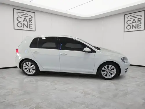Volkswagen Golf 1.4 VII TSI BLUEMOTION TECH COMFORTLINE L15 2017